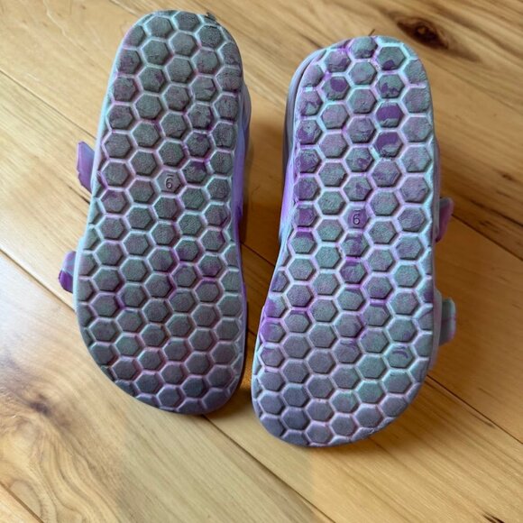 Cat and Jack Size 9 - Picture 2 of 4